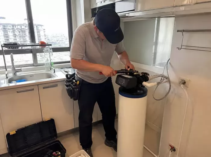 高雄公寓廚房全戶軟水安裝工程｜添源淨水案例